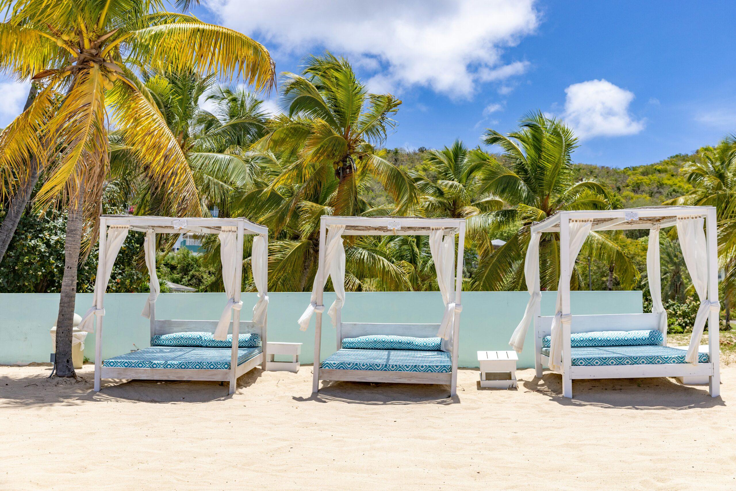 daybeds Antigua