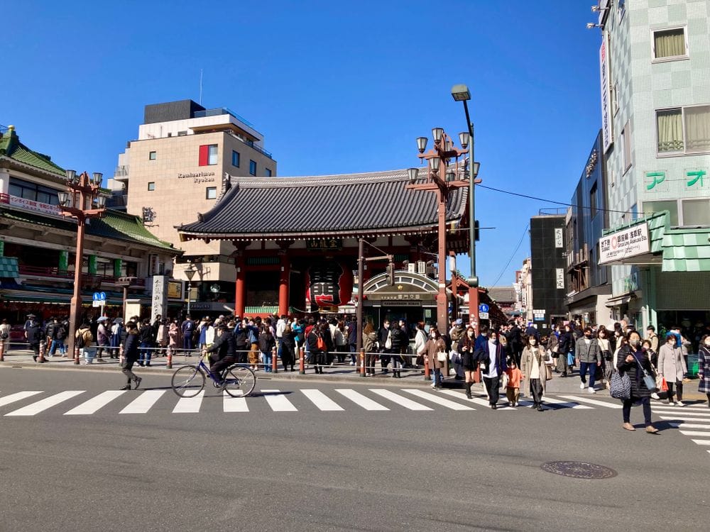 Kaminarimon Gate, the entrance to Senso-ji temple in Asakusa, Tokyo