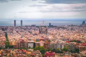 When does Vueling release flights: aerial panorama of Barcelona with the Sagrada Familia