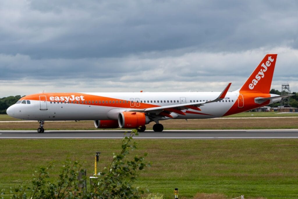 easyJet new routes: an easyJet Airbus A321 taxiing on the runway